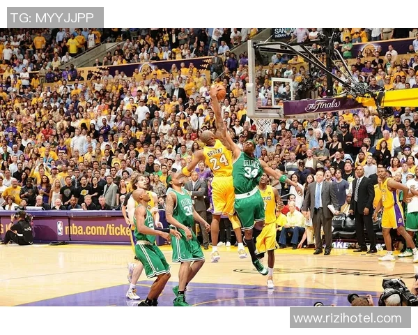 湖人凯尔特人总决赛第四场激战回顾与精彩瞬间分析